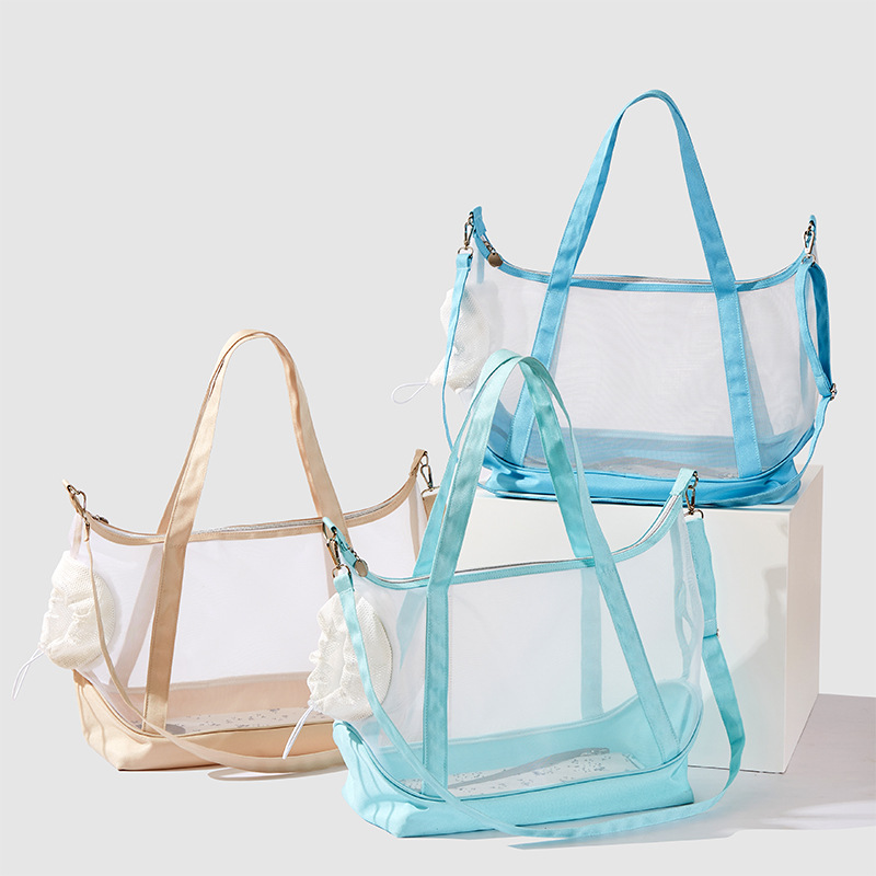 Amazon's new nylon mesh cat bag, mint Mambo portable pet bag for going out, transparent and breathable hand-held cat bag Application Scenario