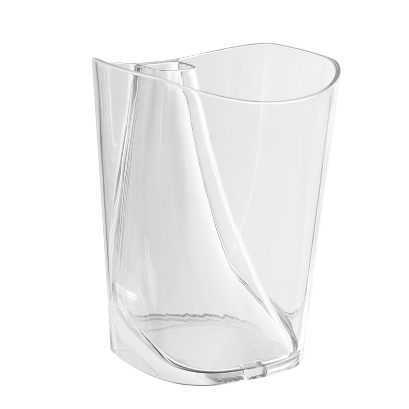 Creative socket tooth brushing cup, Japanese mouthwash cup, creative transparent toothbrush cup, couple tooth cups, simple tooth cylinder Application Scenario