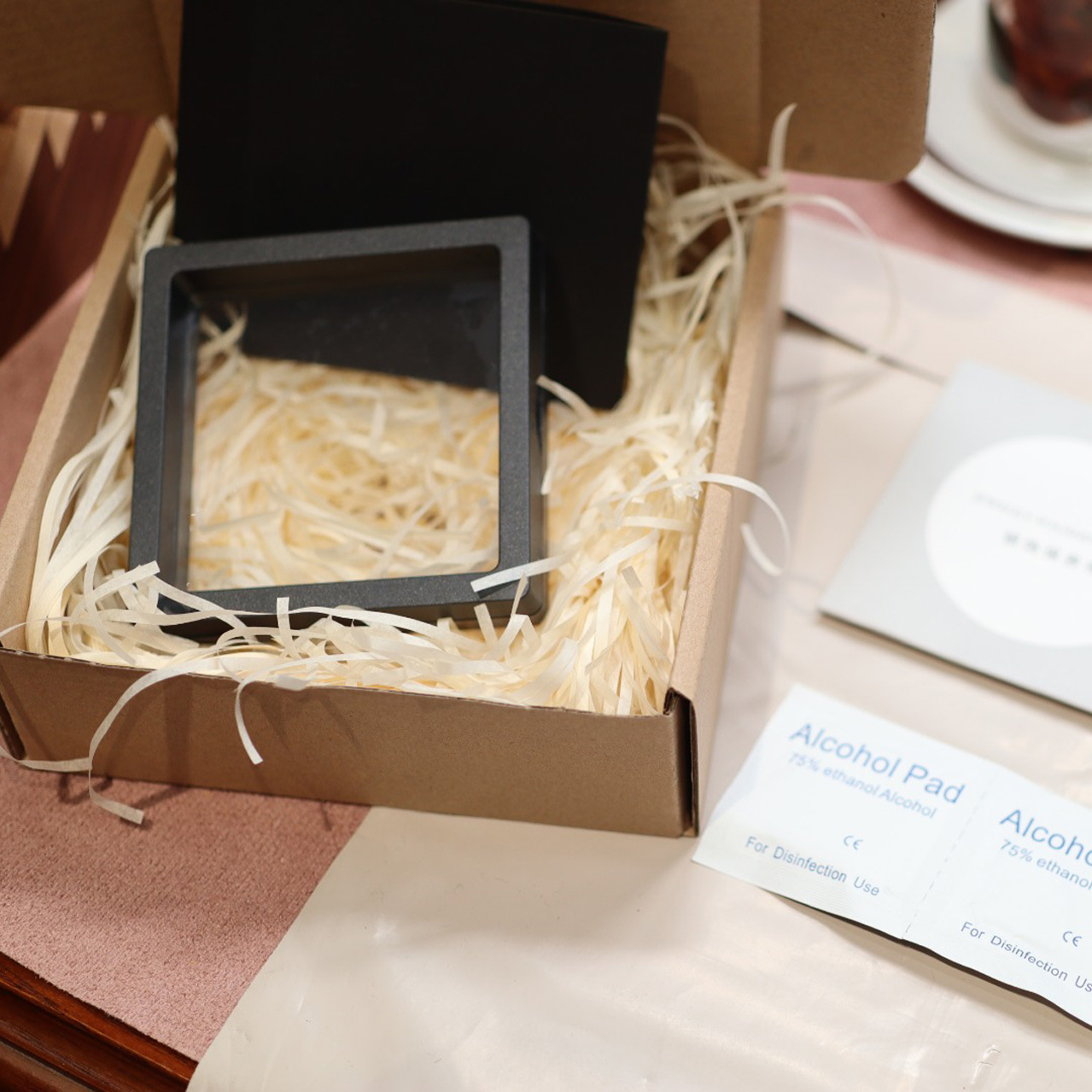 INS风 黑色高档悬浮礼盒 手链耳环钥匙扣通用礼盒一件代发