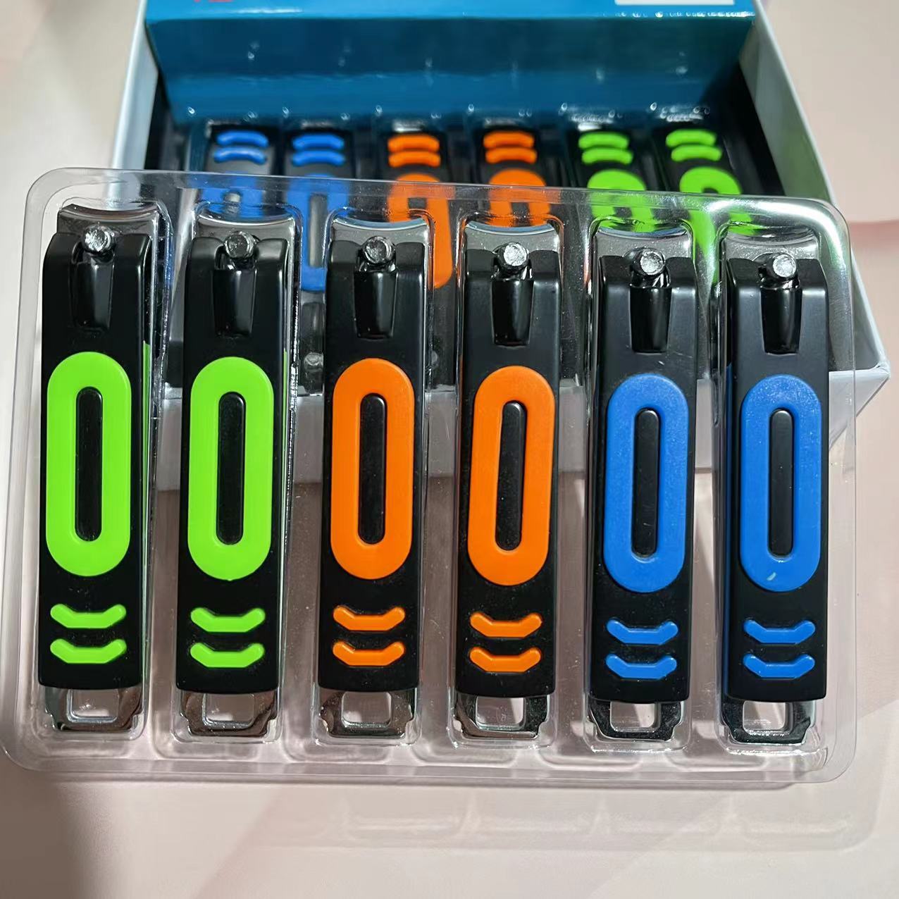【 Office 】VT806-1D nail clippers 12 per box, 600 per piece. VT806-1D box flat nail clippers and trimming knives, adult home flat nail clippers for nail care, 2 yuan supply Specification image