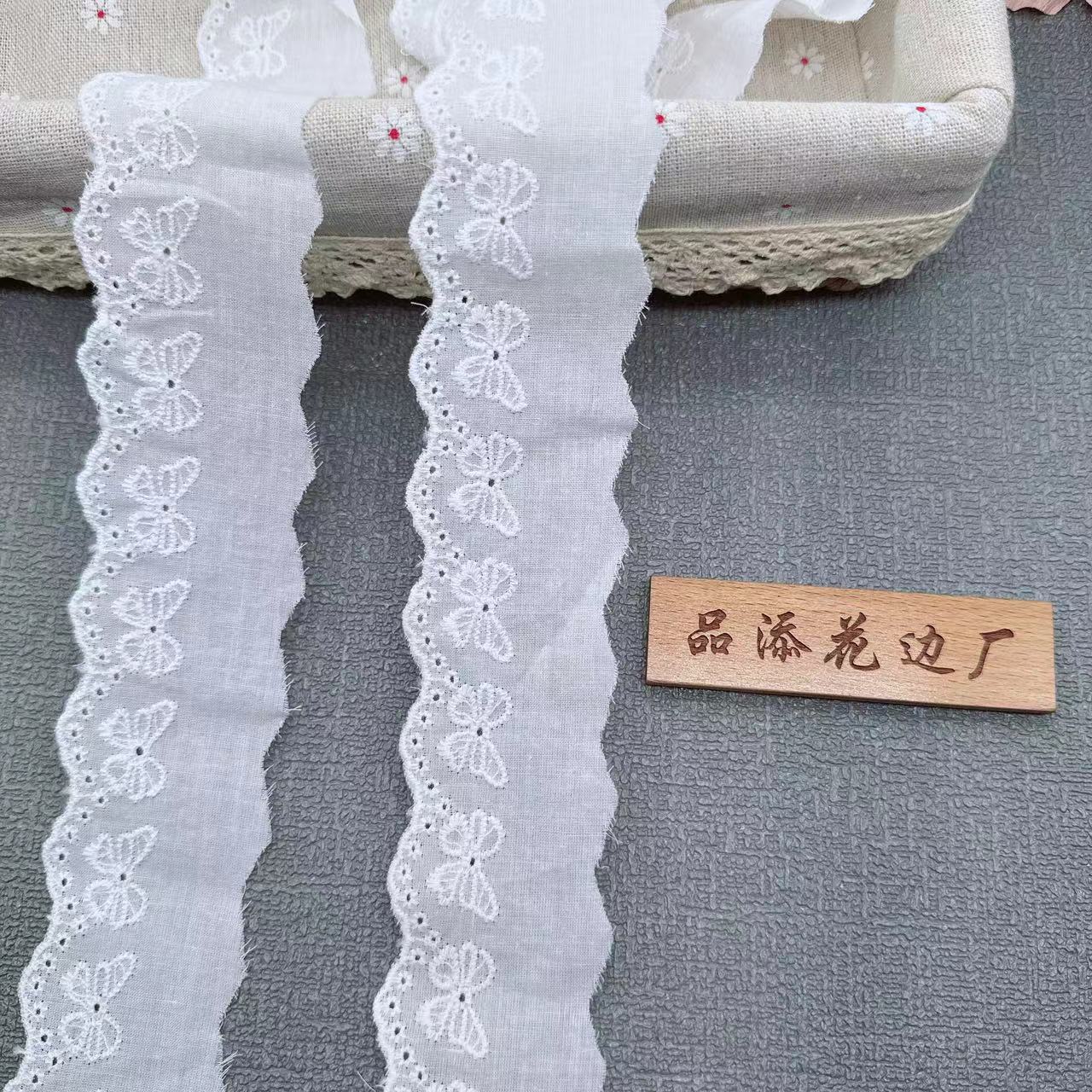 White lace cotton fabric with cotton thread embroidery lace, 4.5cm bow-patterned nightgown hem, sewing fabric accessories pic 1