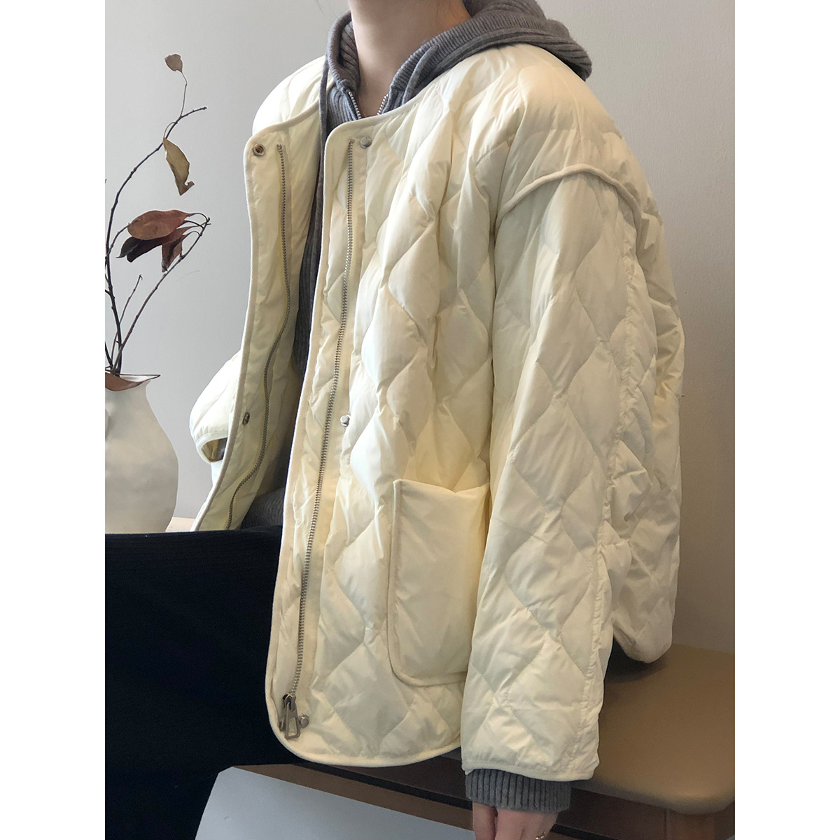 Yan Shuang White Duck Down collarless Down Jacket for Women 2022 Winter New Style Light diamond-shaped short Warm Coat 80662