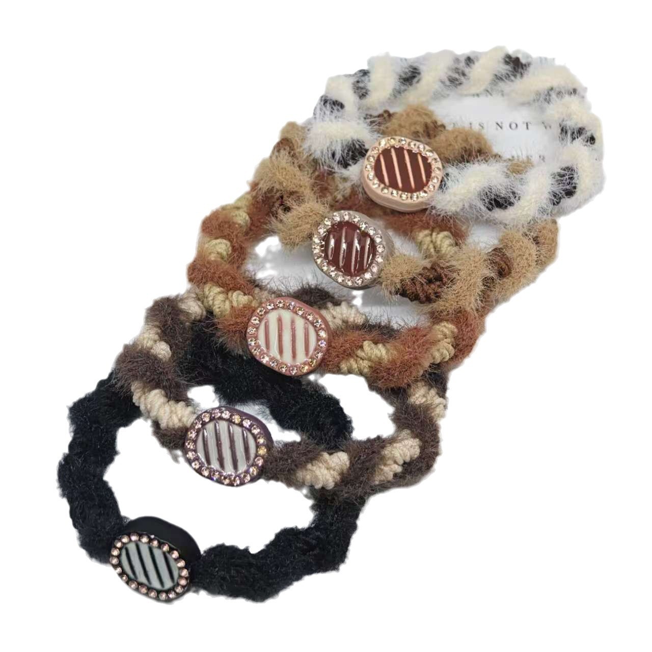 Wholesale of new autumn and winter styles of plush water diamond bead hair ties, versatile and high-end hair bands, light luxury and cute women's hair ties and hair accessories Item Picture