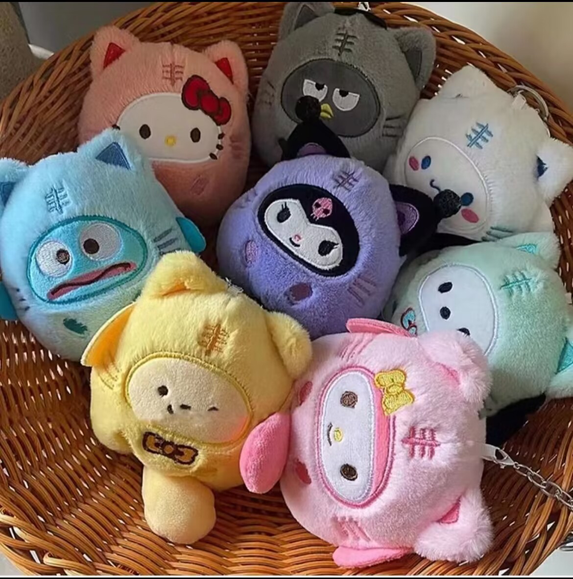 Wholesale of popular and trendy cute plush toys, student backpacks, bag hangers, plush pendants, keychains and other accessories details Picture
