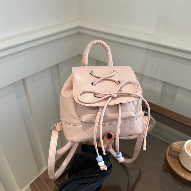 Ladies' stylish drawstring handbag 2024, niche design, versatile, ins solid color gentle backpack trend Specification drawing