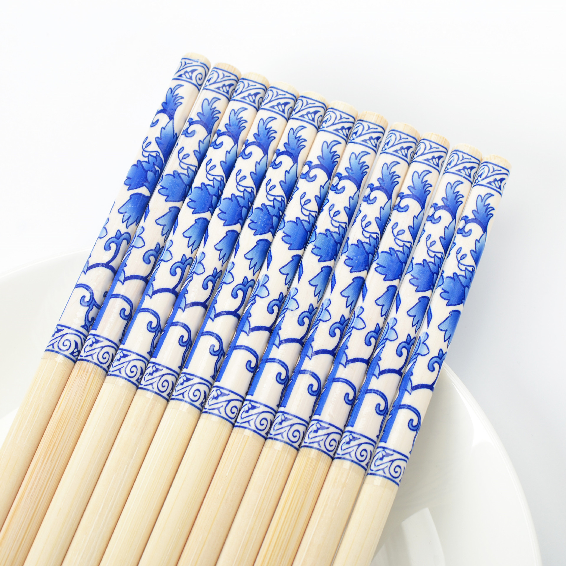 Factory wholesale disposable blue and white porcelain convenient bamboo chopsticks, restaurant chopsticks, individual packaging, takeout packaging, takeout special Application Scenario