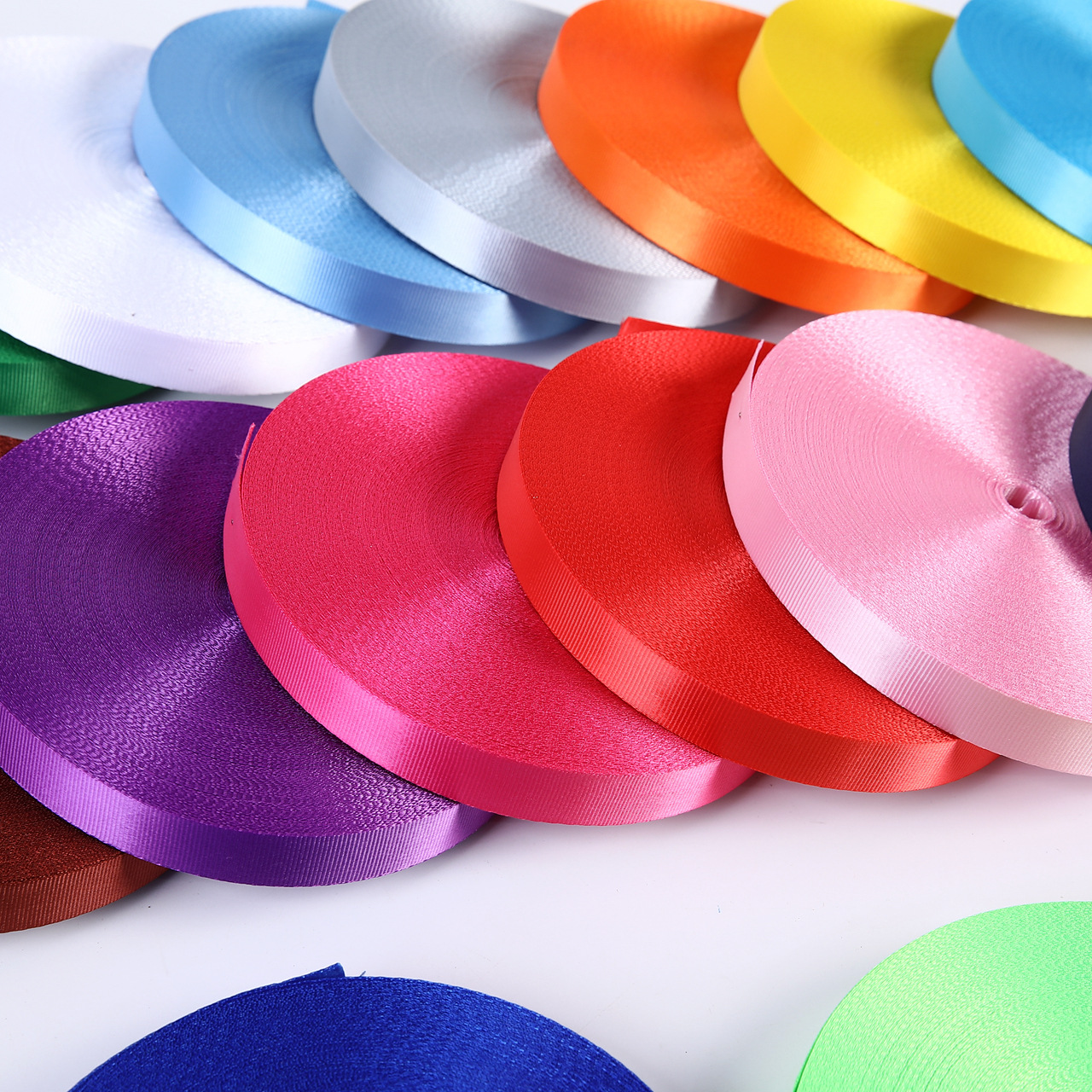 The manufacturer offers wholesale of imitation nylon fine-textured webbing, colored yarn straps, luggage accessories and outdoor product straps in stock Application Scenario