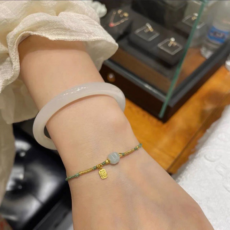 Qingbai Jade Bracelet Xinjiang And Tian Shi Qingbai Jade Bracelet For Women Jingle Round Thin Strip True Clear Water Jade Bracelet Gifts Application Scenario
