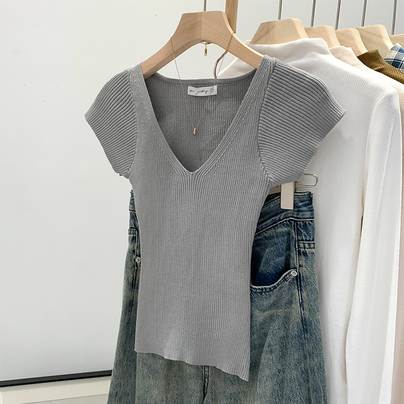 American V-neck off-the-shoulder short-sleeved knitted sweater for women's summer 2025 new style, a thin Korean-style gentle and slimming top Specification image