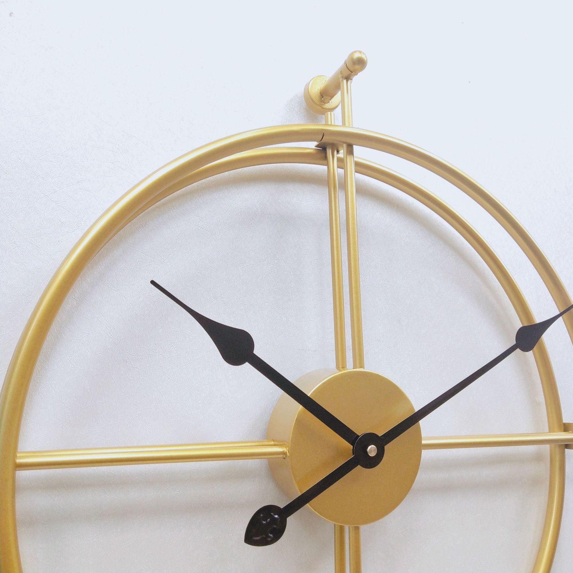 A Red Nordic Wall Clock Living Room Modern Decorative Clock Creative Atmosphere Bedroom Fashion Wall Watch Silent Personality Clock Item Picture