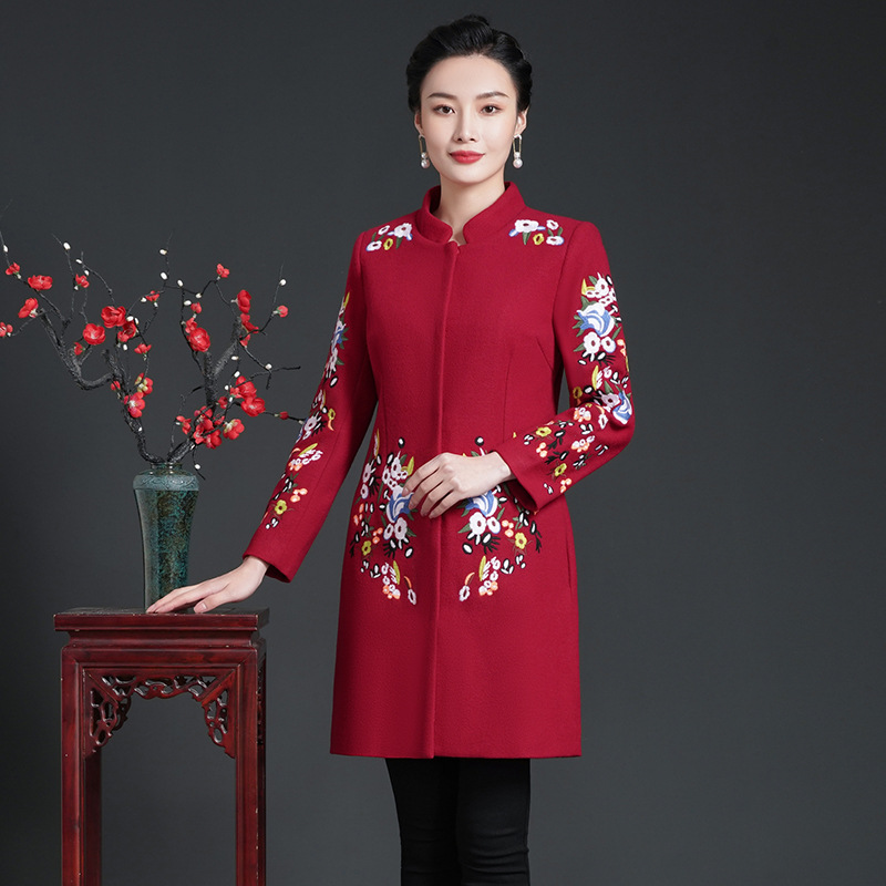 中老年红色毛呢外套2021冬季宴会绣花短大衣喜婆婆妈妈装一件代发