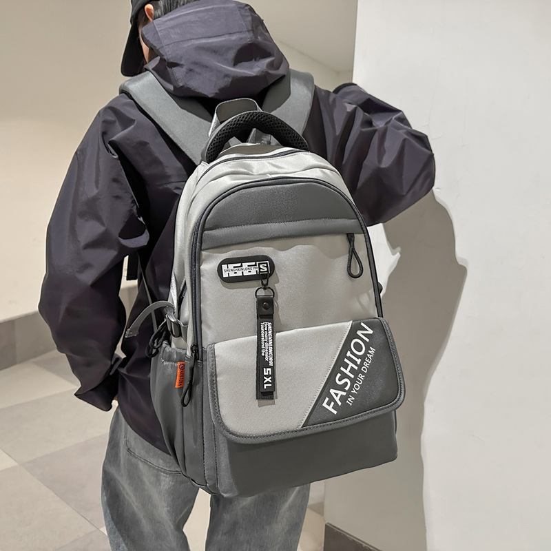 2025 New large-capacity Japanese-style simple backpack, a backpack for junior and senior high school students and teenage girls, with a high level of appearance Application Scenario