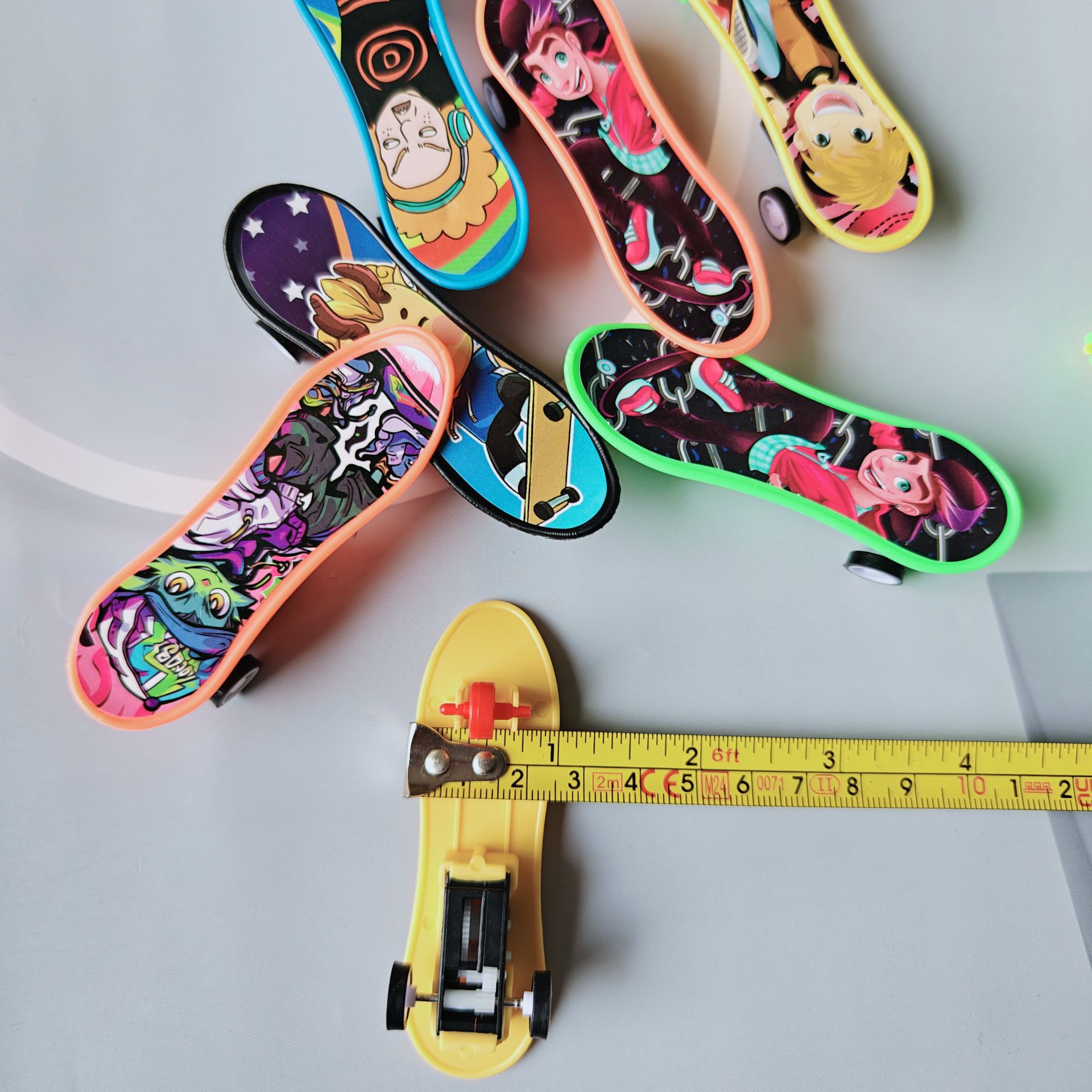 【 Zone 3-1 】 Huili skateboard 250/ pack 5000/ piece Huili skateboard toy Children's Roller Coaster Boys and girls, street stall night market gifts and promotional items 1 yuan wholesale supply Specification image