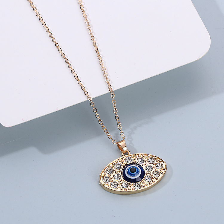 European and American cross-border multi-style alloy Turkish blue eye pendant necklace, Devil's Eye necklace, women's foreign trade necklace Application Scenario
