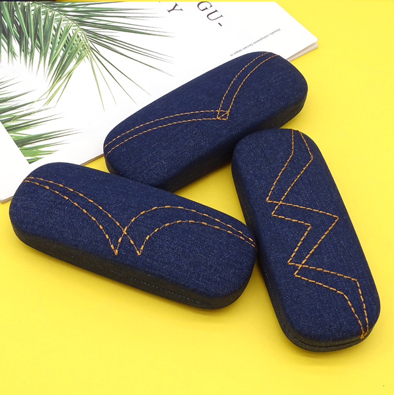 眼镜盒/眼镜链/老花镜折叠/眼睛袋/AI眼镜产品图