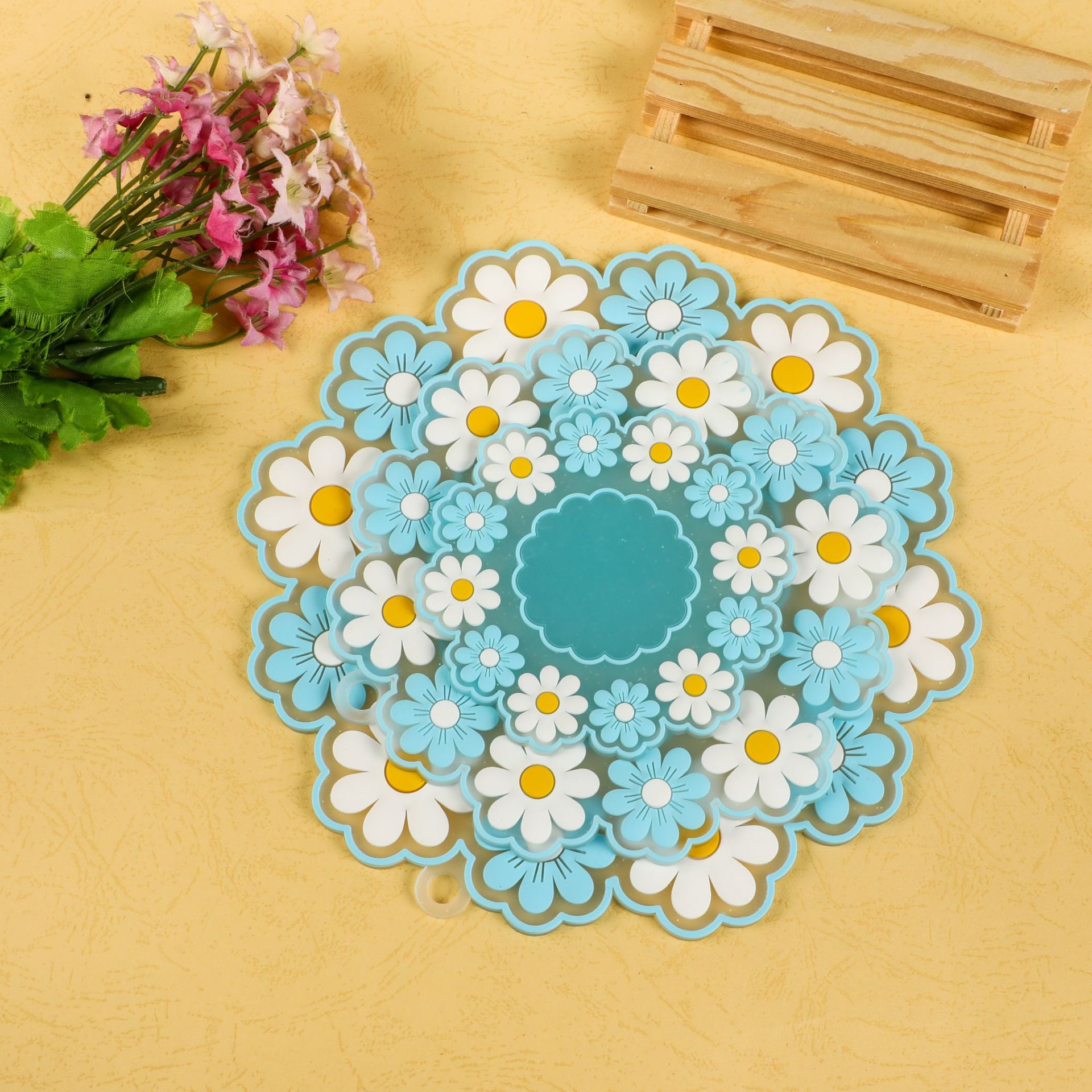 Creative household silicone heat insulation pads, pvc flower table MATS, high-temperature resistant and anti-slip pot MATS, bowl MATS and cup MATS in stock Specification image