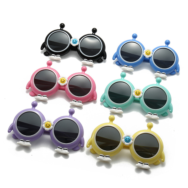 New Children's Sunglasses Cute Cartoon Shape Juvenile Polarizer Student Sunglasses Sunshade Mirror 8182 details Picture