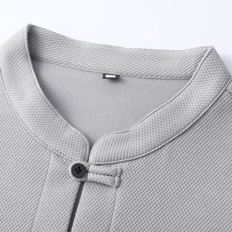 A 280g brushed stand-up collar Chinese-style long-sleeved T-shirt for men in spring, a new Chinese-style shirt for middle-aged dads Application Scenario