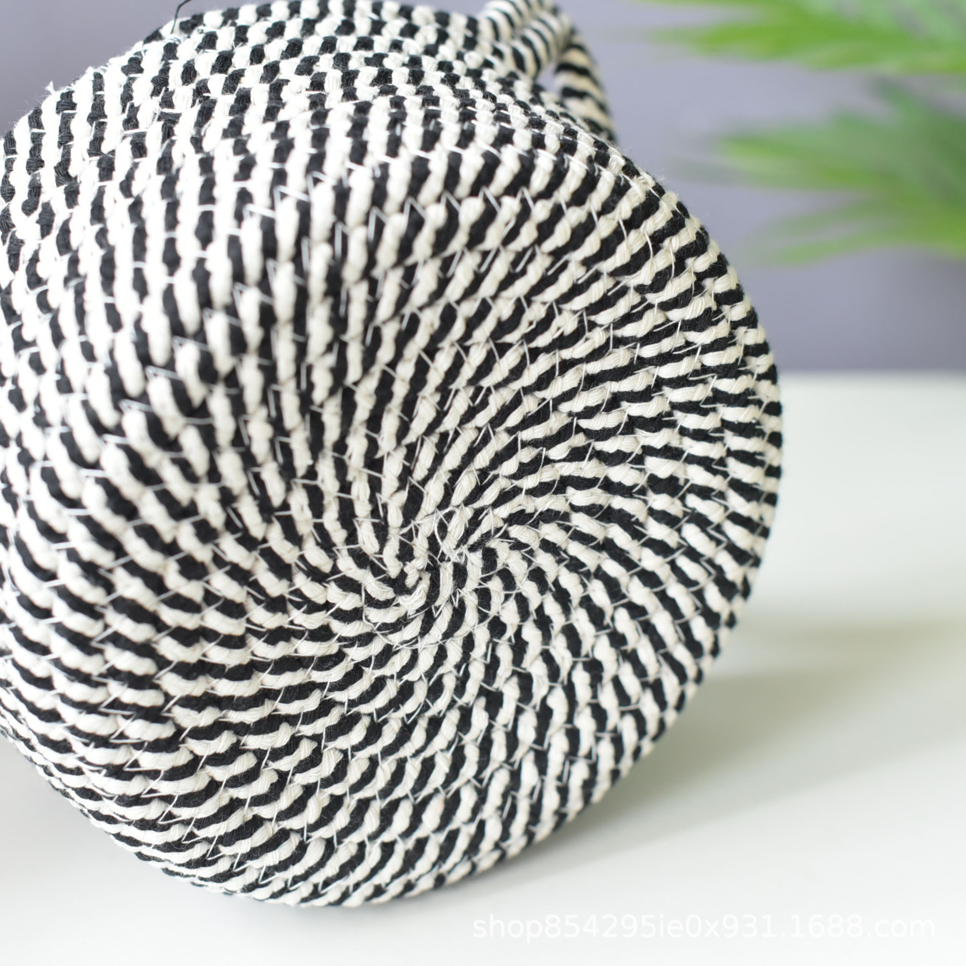 Storage basket, cotton thread, hand-woven cotton rope basket Application Scenario