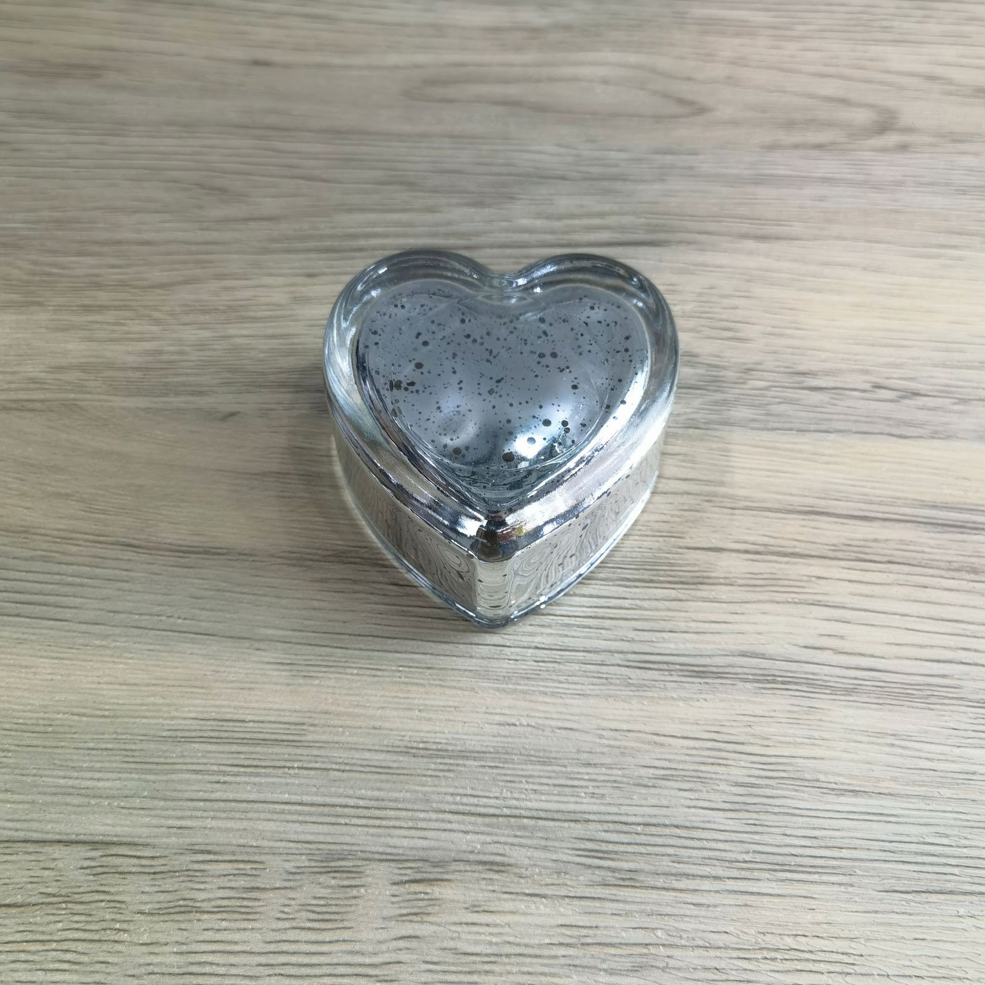 Creative Heart Candlestick Electroplated Broken Silver Heart Candlestick Peach-Heart Jar Ashtray Table Decoration Aromatherapy Candlestick Specification drawing