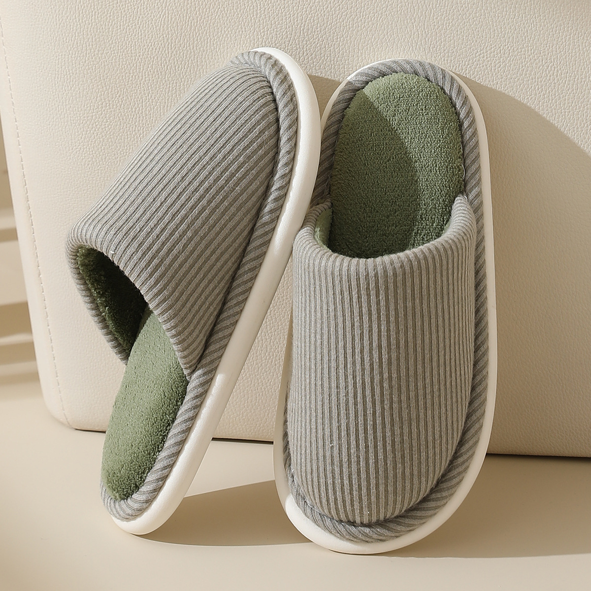 跨境新款家用拖鞋居家防滑平底情侣款韩版简约秋冬季保暖棉拖鞋男