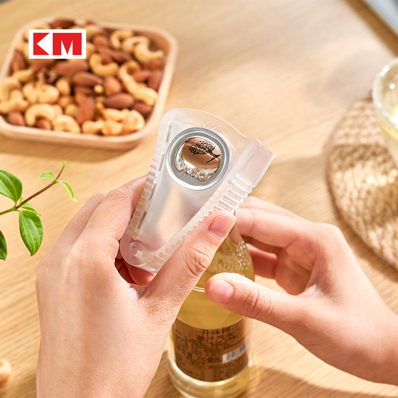 KM 5116 Mini multifunctional cap opener Beer bottle opener labor-saving cap screw Cap screw small treasure