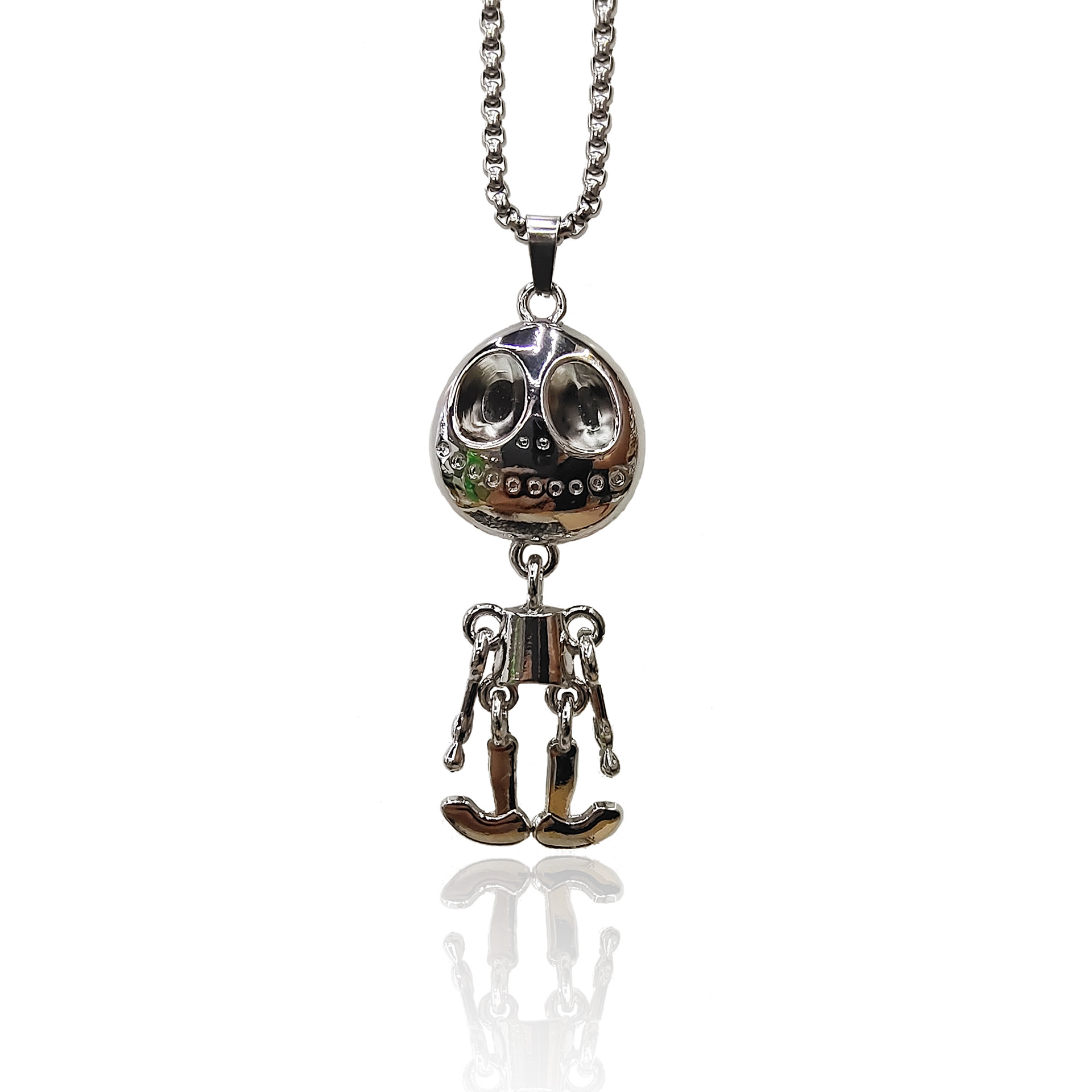 Net Red Men's Necklace Europe And The United States Military Brand Necklace Sweater Chain Stainless Steel Necklace King Cobra Pendant Wholesale Application Scenario