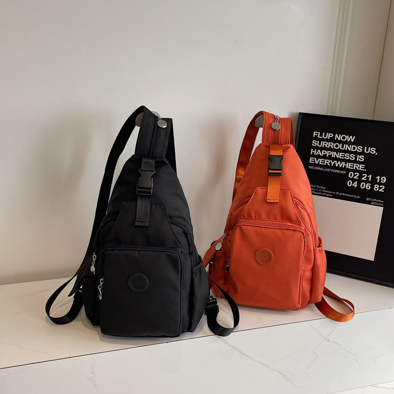 女生专用帆布单肩胸包  女士时尚休闲包包轻便实用