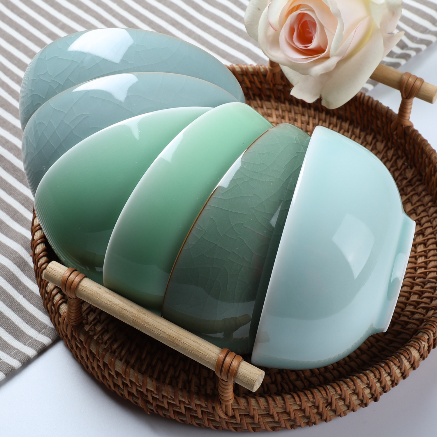 陶瓷碗厂家直销高颜值饭碗家用米饭碗青瓷中式餐具新中式创意青瓷