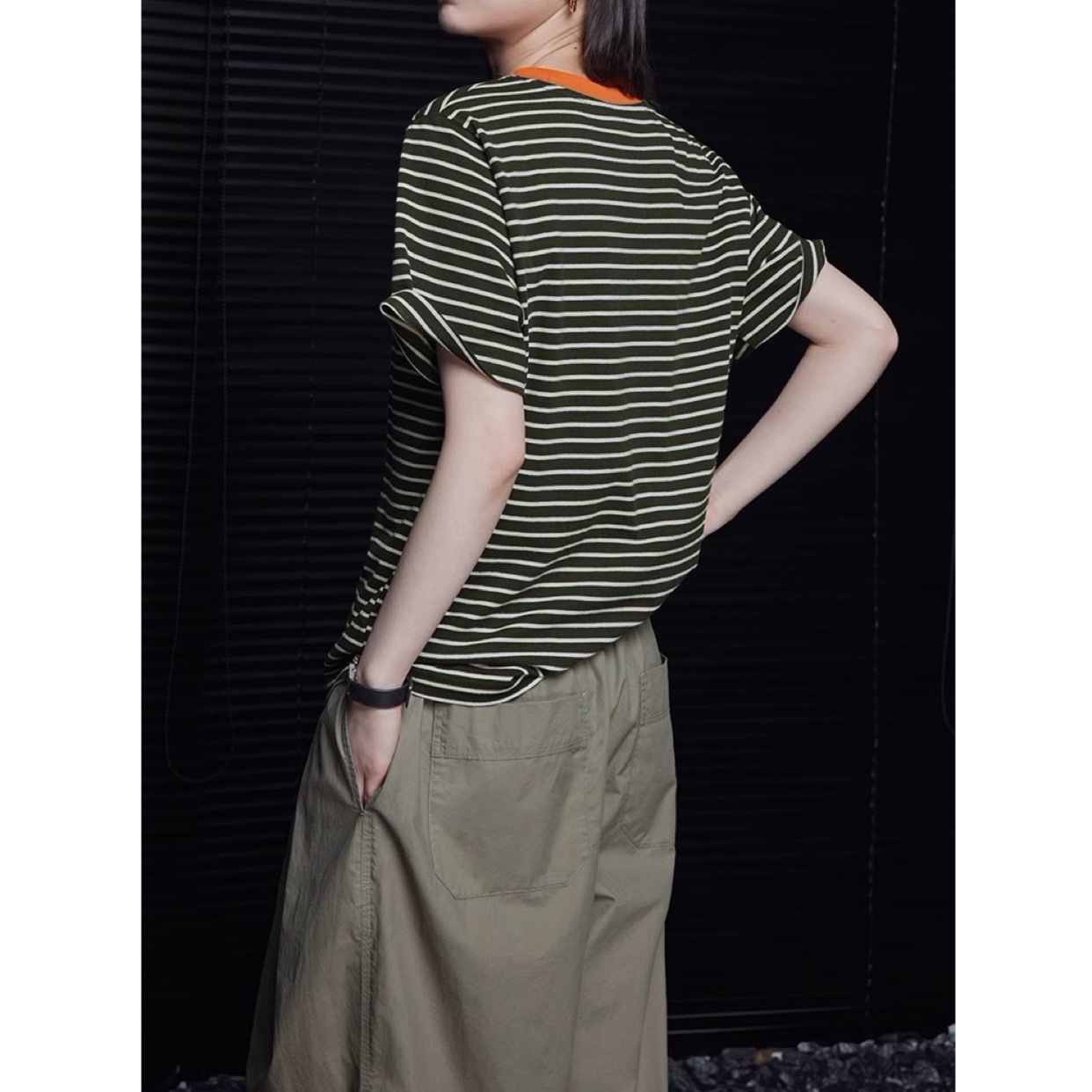 moment dark green striped short-sleeved T-shirt for women 2024 Summer New bestseller, American retro round-neck versatile thin style Item Picture