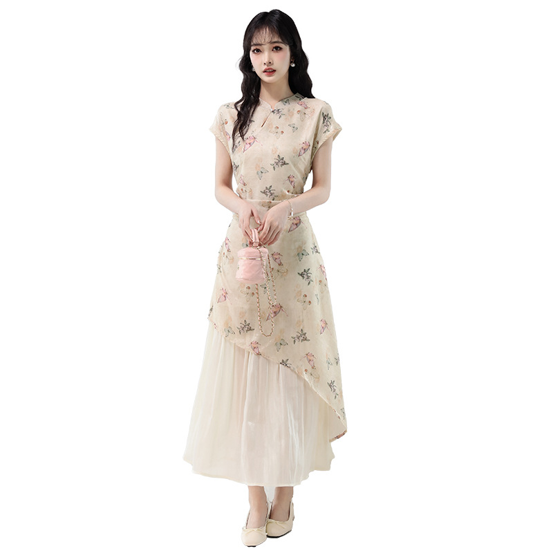 The new summer 2025 women's wear collection from Thirteen Factories features a new Chinese-style modified cheongsam with a youthful and girlish charm Item Picture