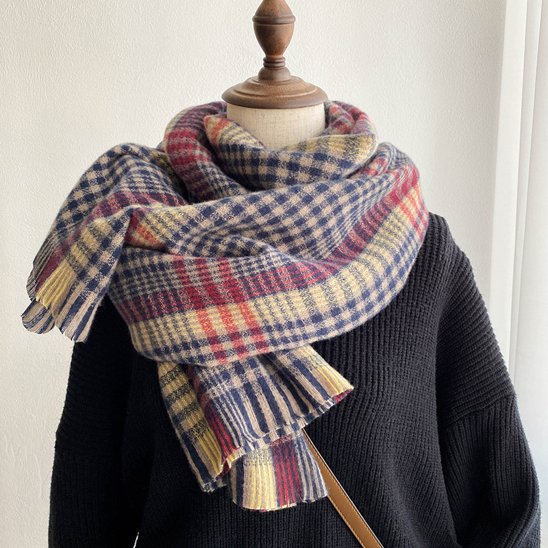 Japanese Small Fresh Plaid Scarf Female Autumn Winter Korean Version Imitation Cashmere Scarf Sweet Beauty Plaid Couple Warm Neck details Picture