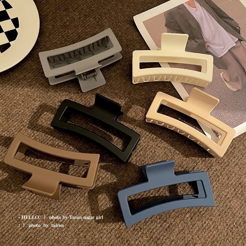 13cm thick hair, shark clip, large square hair clip, back of the head, hair clip, headwear, updo, hair clip, girl Specification image