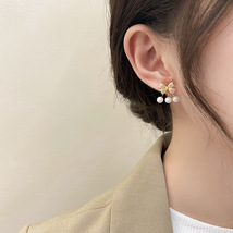 韩国气质蝴蝶结珍珠耳环2021年新款潮超仙网红高级感耳钉爆款耳饰