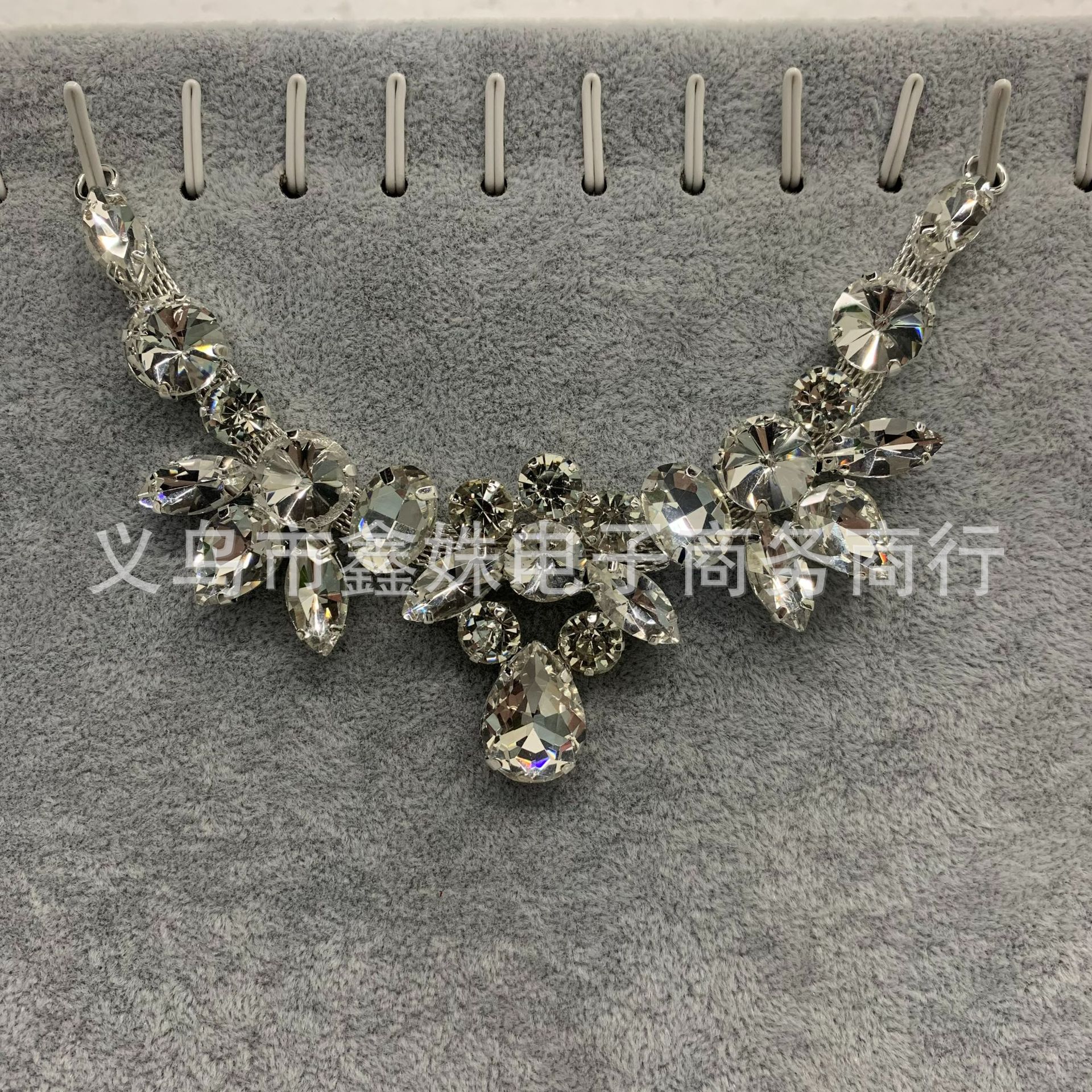 Cadena de strass de vidrio transfronterizo cadena de ornamentos de soldadura quemada collar semiacabado cadena de clavícula cadena decorativa accesorios de ropa details Picture