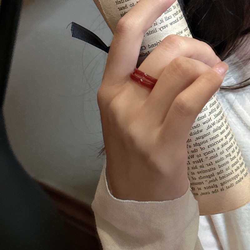 Korean style niche design red agate chalcedony ring, Korean style simple basic retro ring wholesale Application Scenario