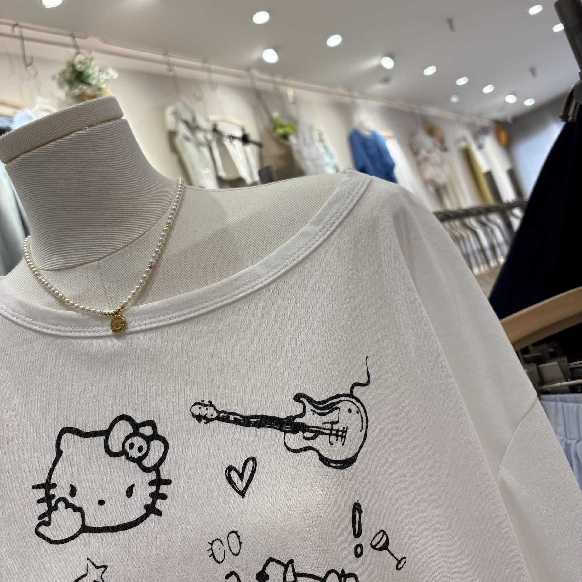 Korean cute cartoon kitty cat print long-sleeved T-shirt for women's 2025 summer new lightweight sun-protective blouse top Specification image
