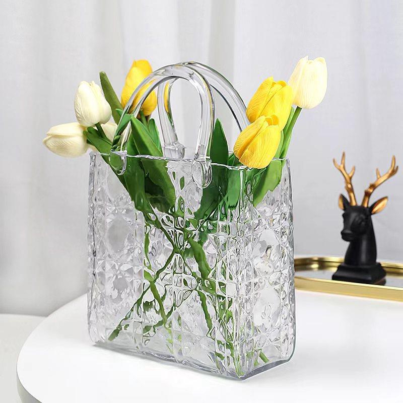 New glass handbags, transparent vases, illustrations, creative desktop ornaments, cross-border products, bubble bottles, hand-held baskets, crystal handicrafts details Picture