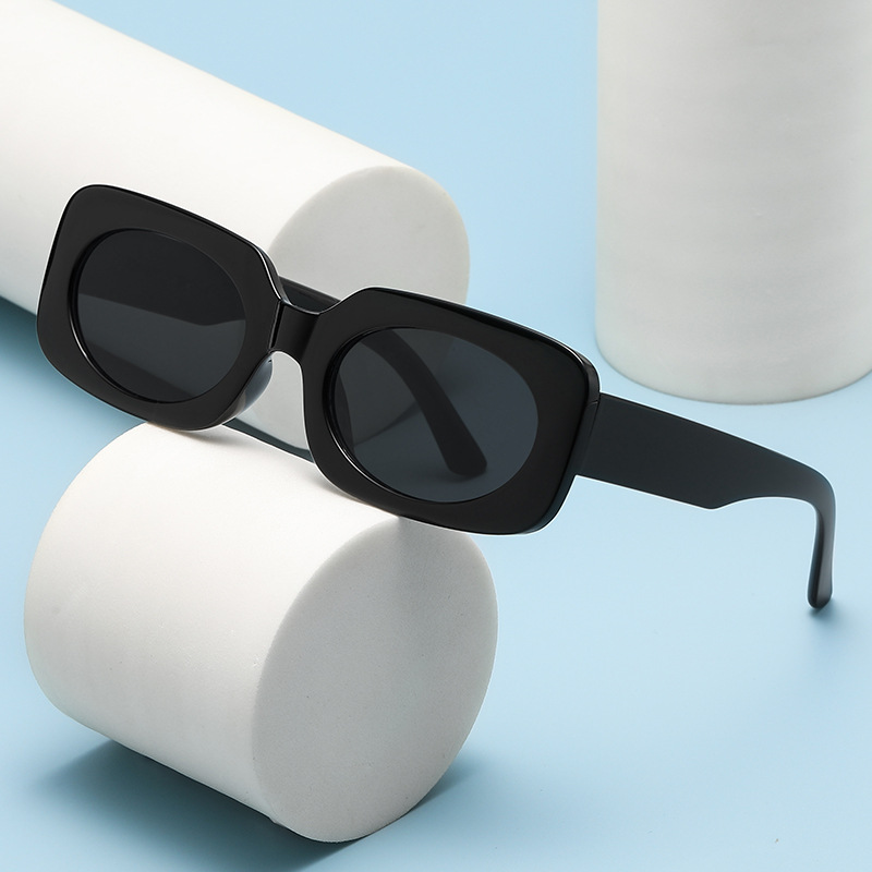 2023新款欧美粗框太阳镜方形防紫外线高级感墨镜女批发sunglasses