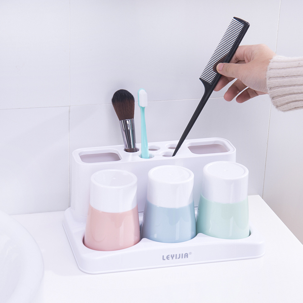 壁挂洗漱收纳产品图