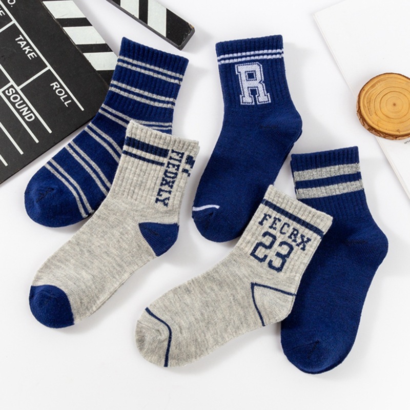 Sock street stall offers one-piece consignment for boys' socks, including long stockings, autumn and winter children's socks, boys' cotton socks, spring and autumn children's sports socks, sweat-absorbing and breathable student socks Specification image