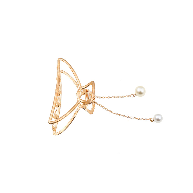 Butterfly metal large scratch clip, tassel pendant clip, hair accessory, hair clip, women's back head, high-end shark clip Item Picture