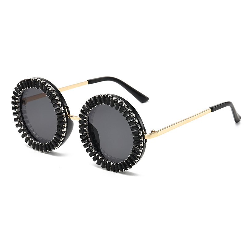 New European and American fashionable diamond-encrusted round-framed sunglasses for both men and women, wholesale metal sunglasses from the manufacturer Item Picture
