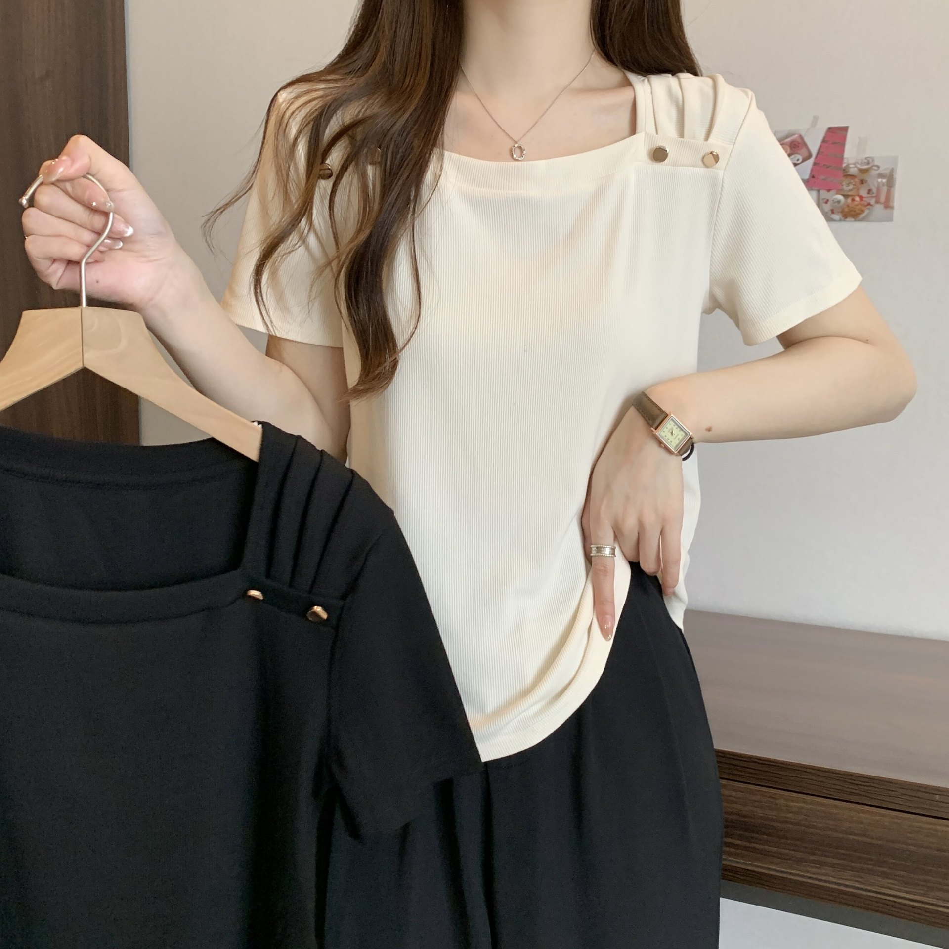 方领正肩短袖t恤女2026年夏季显瘦宽松设计感欧货短袖上衣A11743详情2