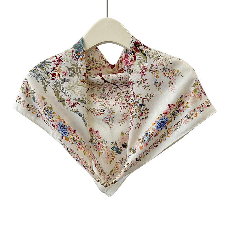 Autumn And Winter New Small Golden Ball Magnetic Buckle Cotton And Linen Square Feminine Everything Multifunctional Neck Neck Collar Live Explosion Item Picture
