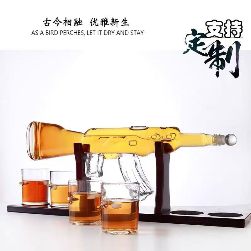 Customized glass large gun decanter, whisky AK47 gun-shaped wine dispenser, red wine bottle decanter set details Picture