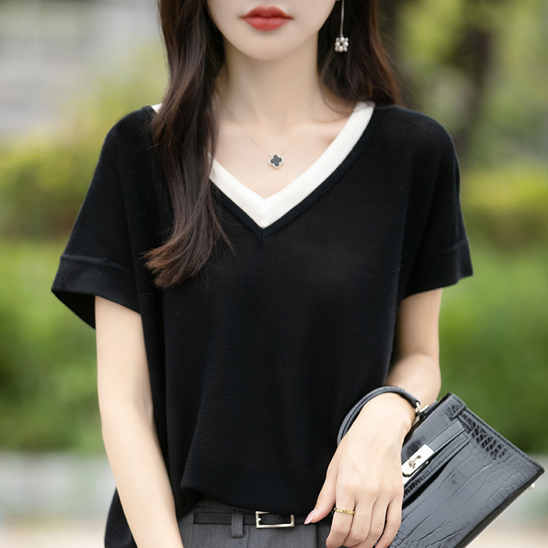 A new light and thin Tencel V-neck pullover top for women in spring and summer with a color-blocking design and a knitted short-sleeved casual T-shirt Application Scenario