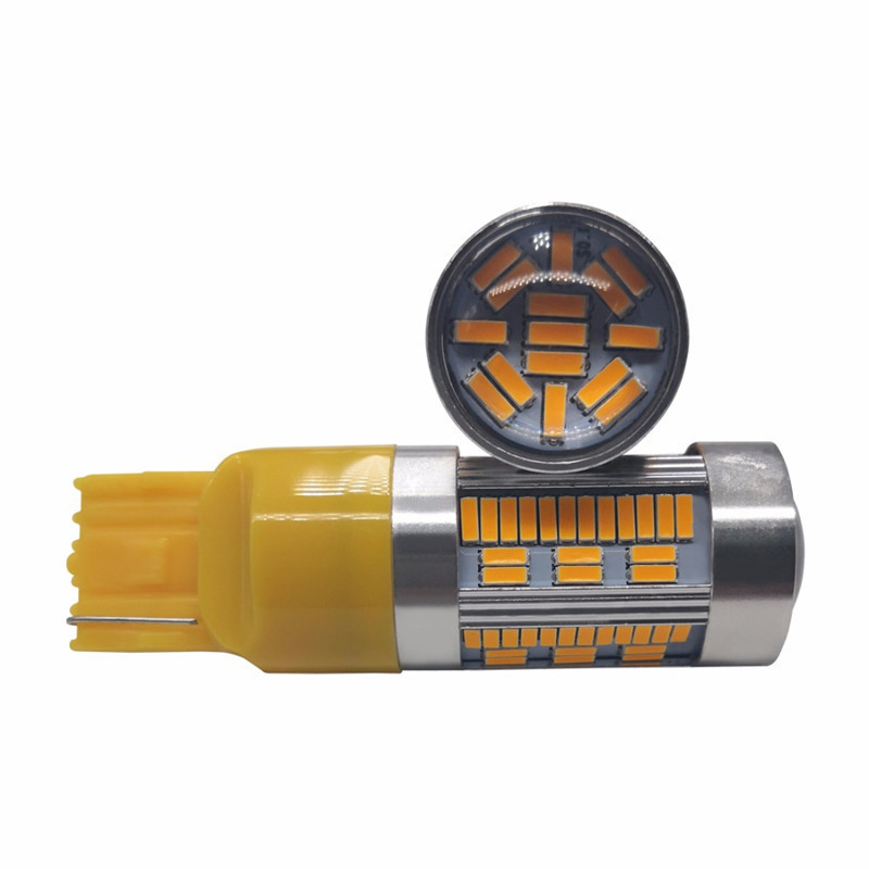 Automotive led turn signal 7440-105SMD-4014 anti-stroboscopic taillight auto parts Application Scenario