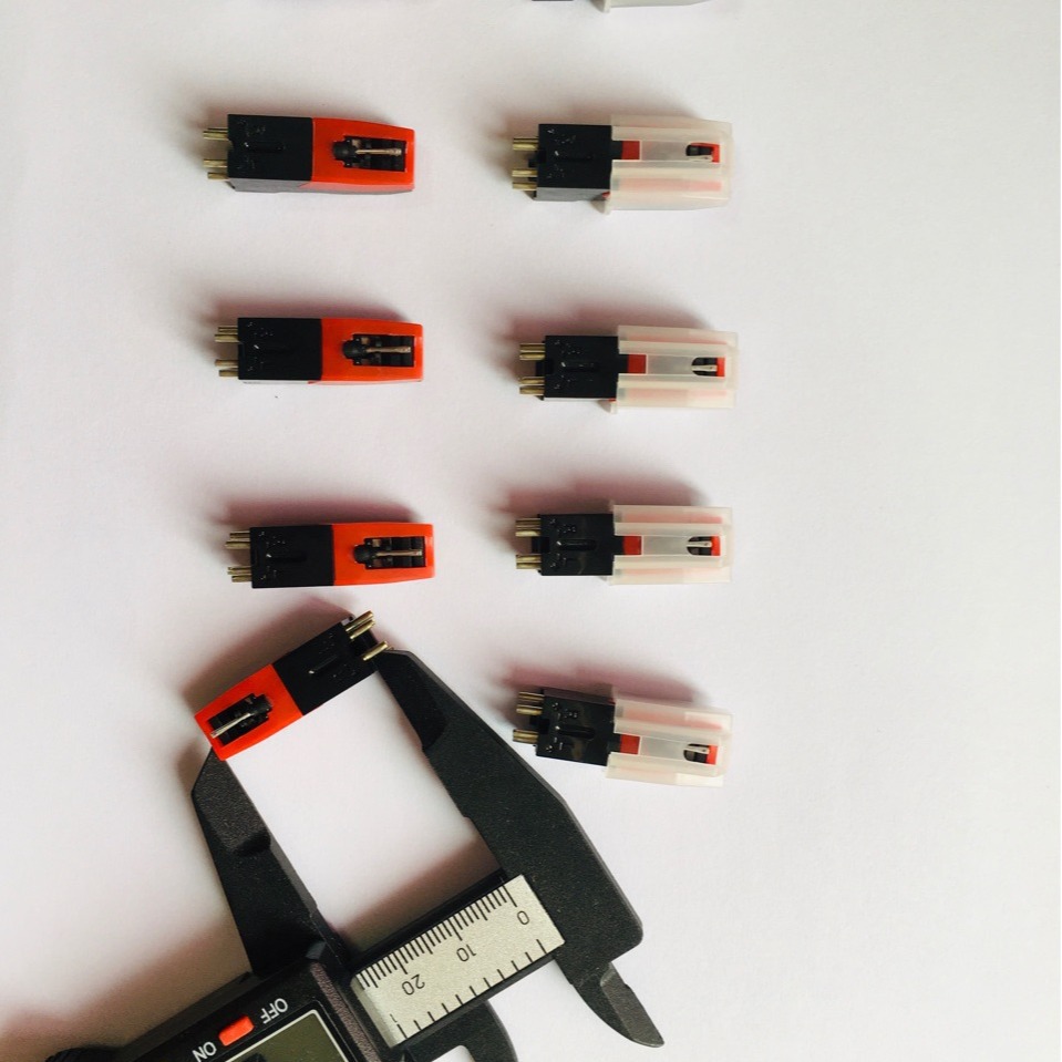 影音电器配件实物图