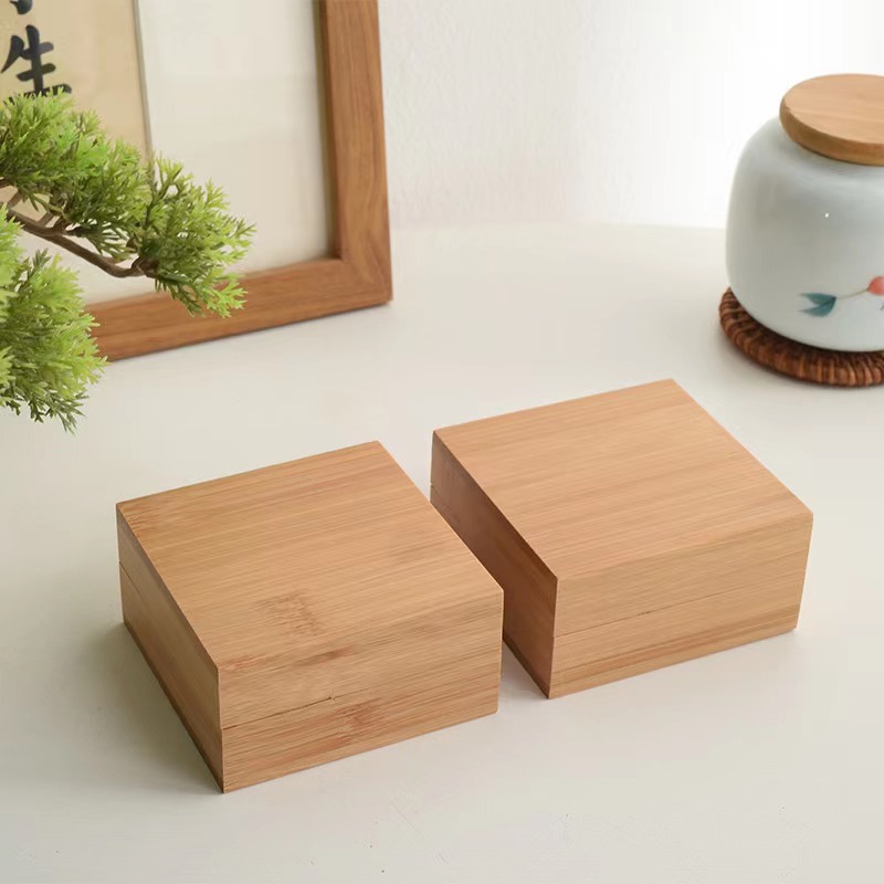 FSC top and bottom cover wooden box, square storage box, desktop clutter organization, medal brooch storage box wholesale Application Scenario